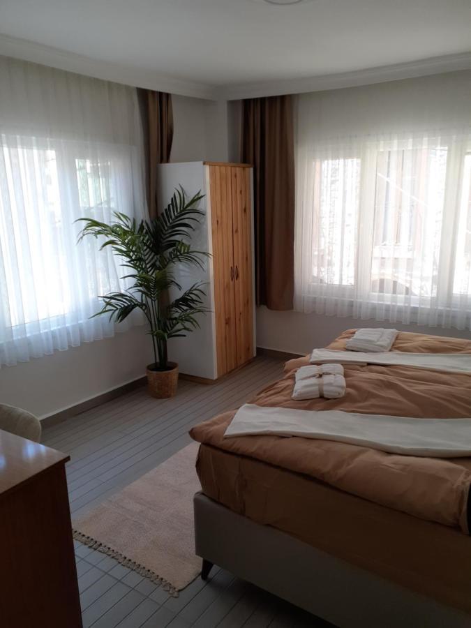 Otelia Pansiyon Ayvalı Exterior foto